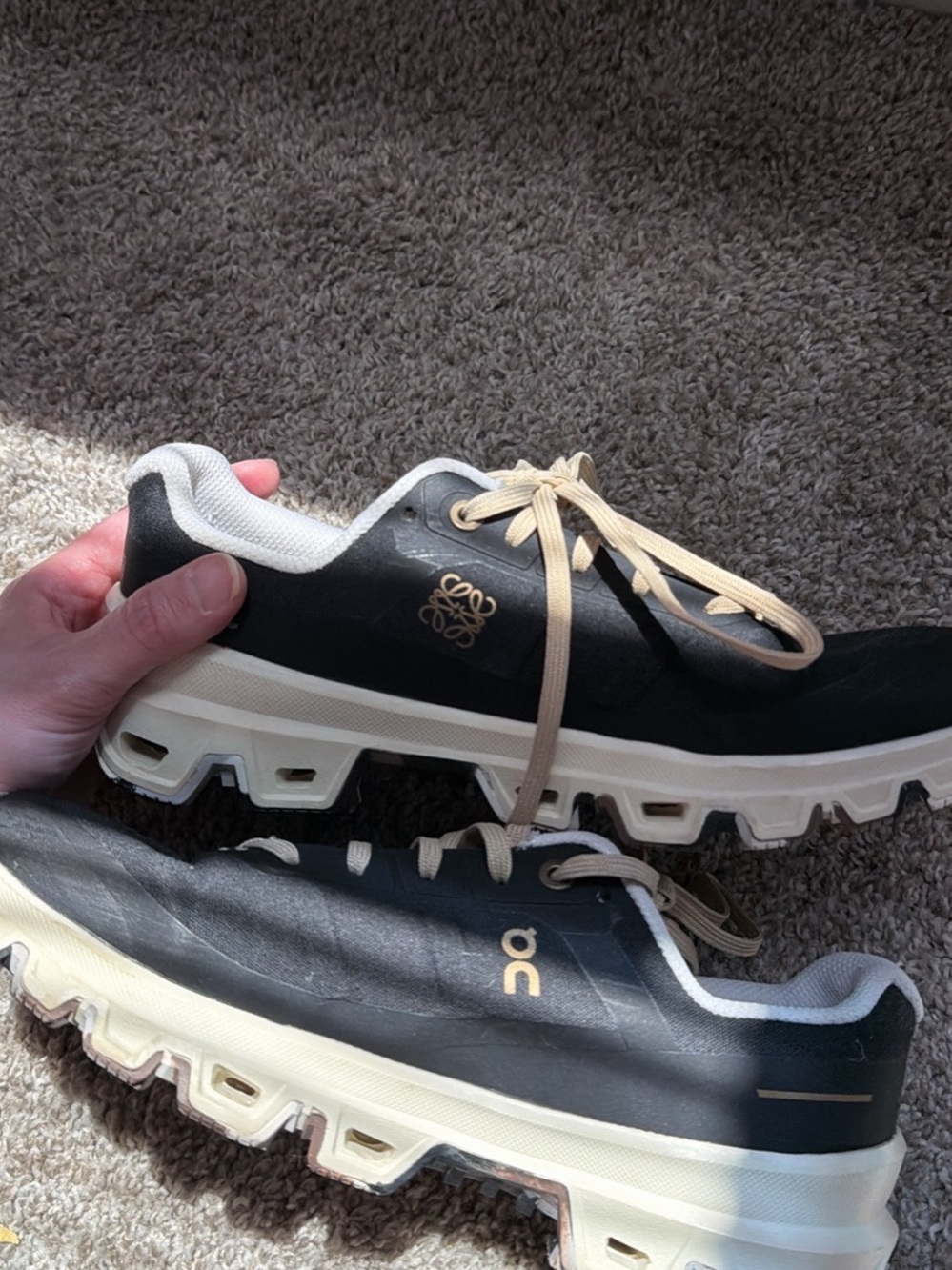 On Cloud Running x LOEWE sneaker